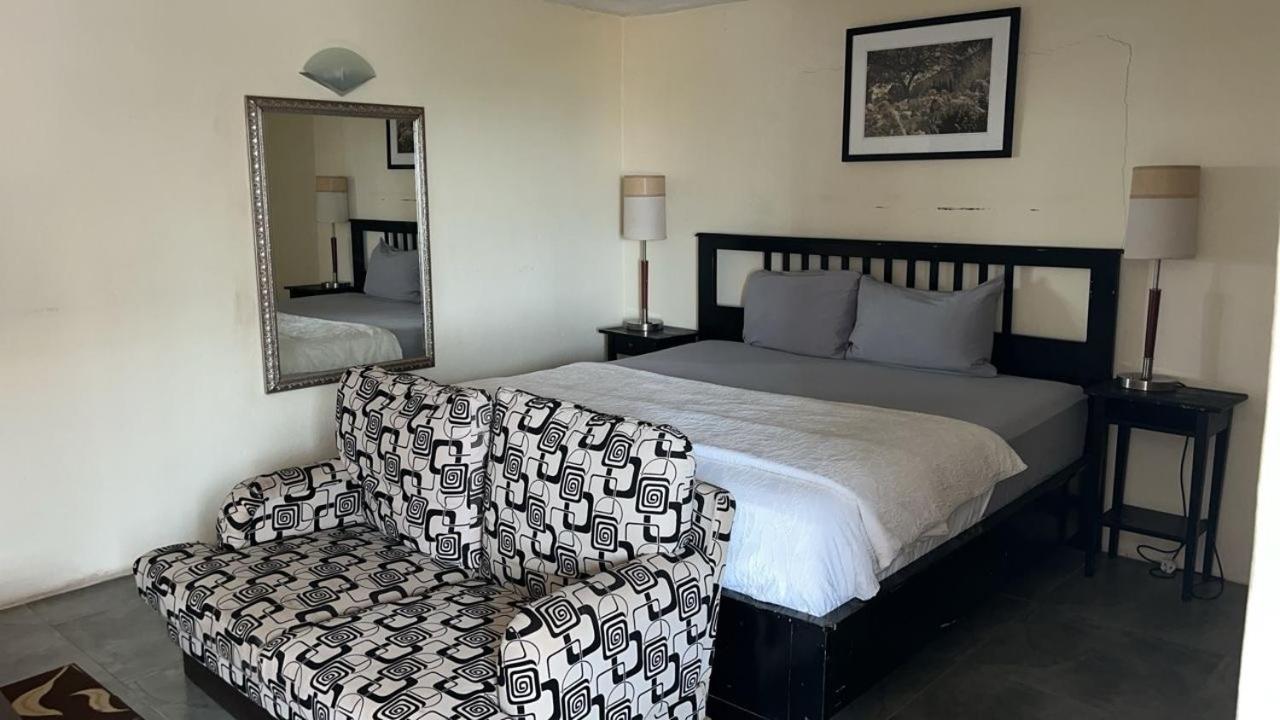 Wilber Lodge Freetown Exteriör bild