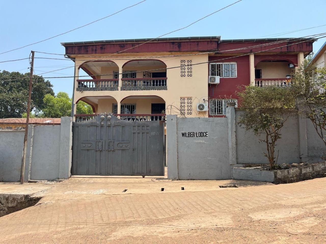 Wilber Lodge Freetown Exteriör bild