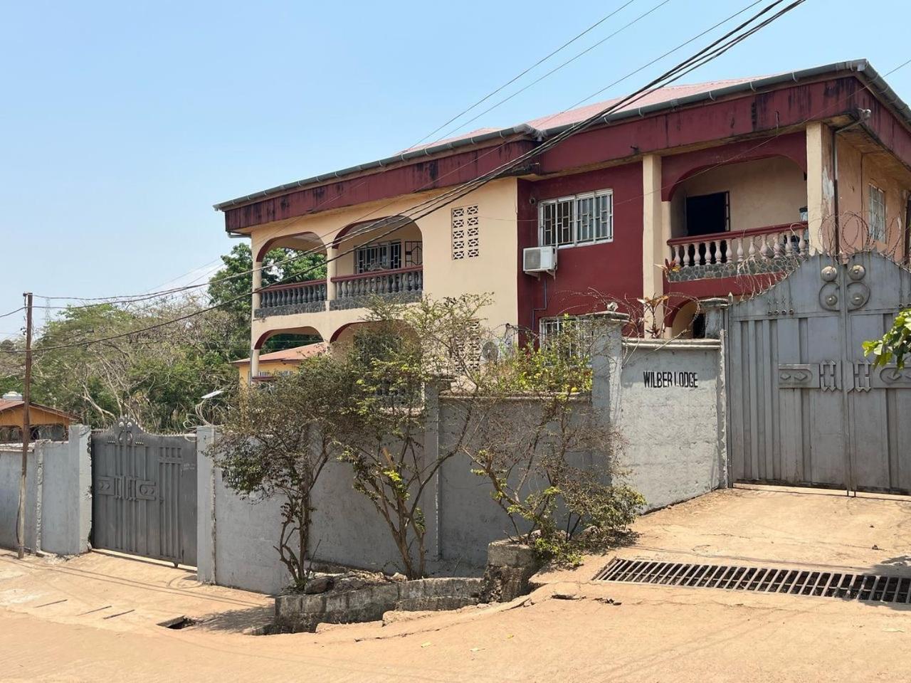 Wilber Lodge Freetown Exteriör bild